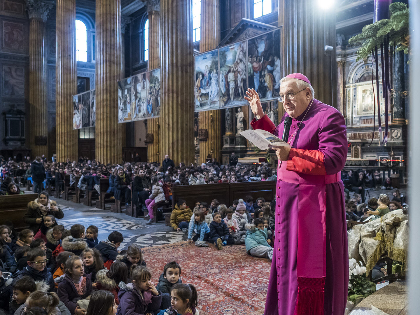 Natale dei bambini, duomo di Novara gremito