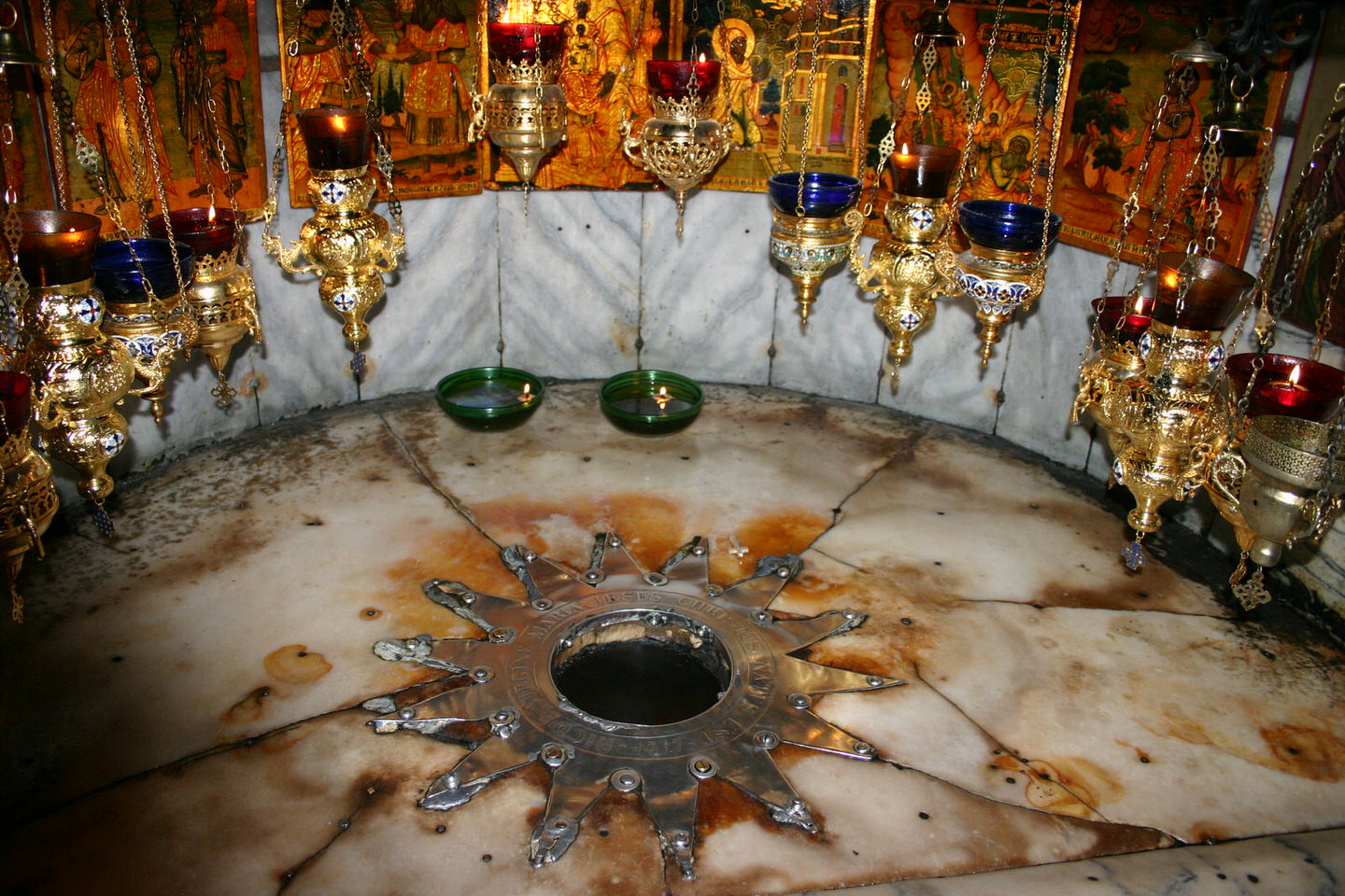 Natale in Terra Santa tra incertezza e speranza: intervista al parroco di Betlemme