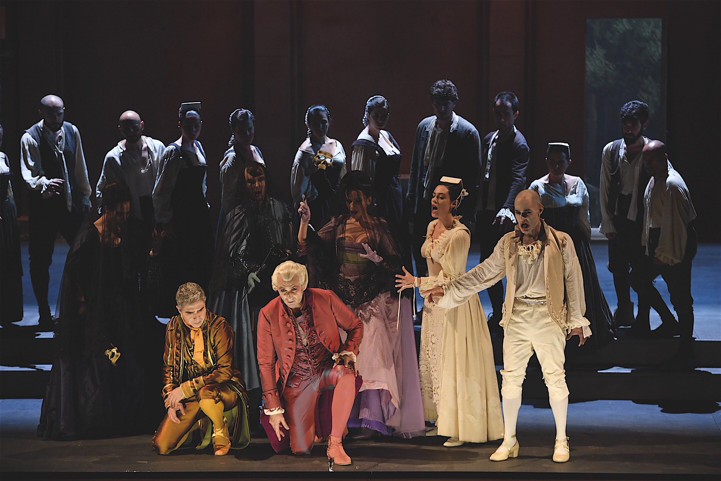 Don Giovanni al Coccia con le scenografie di Ferretti