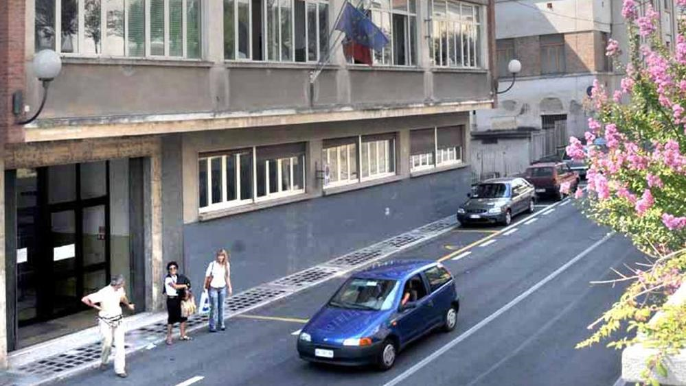 Borgosesia: i ragazzi sospesi dalla scuola dovranno adoperarsi in lavori socialmente utili: convenzione tra Comune e Istituto Lancia