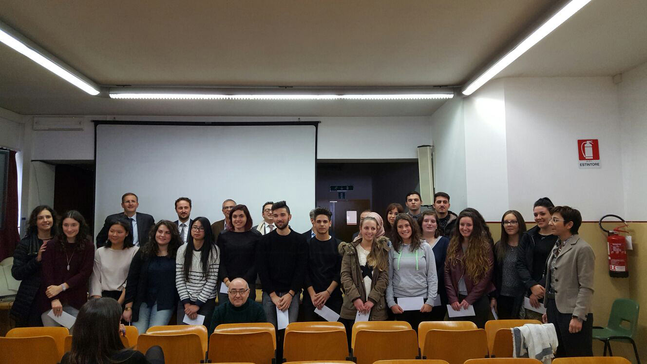 Agnona, borsa di studio “Ermanno Togna”: premiati gli studenti meritevoli