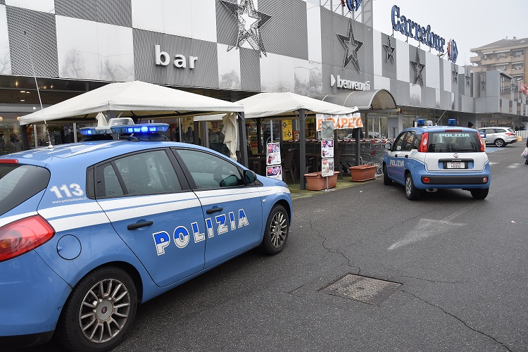Operazione Natale sicuro anche a Novara: controlli nelle aree commerciali