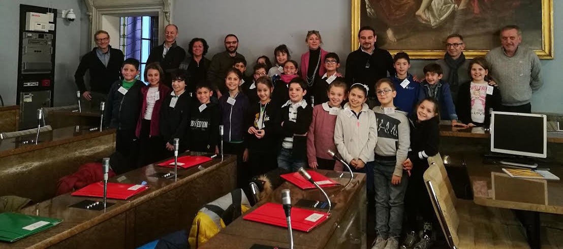 Novara, prima seduta del Consiglio dei bambini