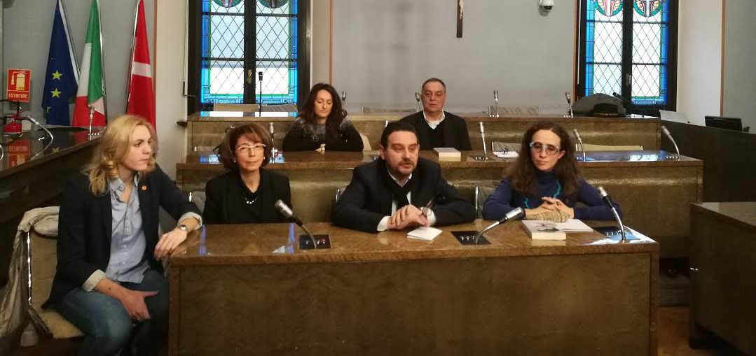 Mostra sul debutto novarese di Strehler al Broletto