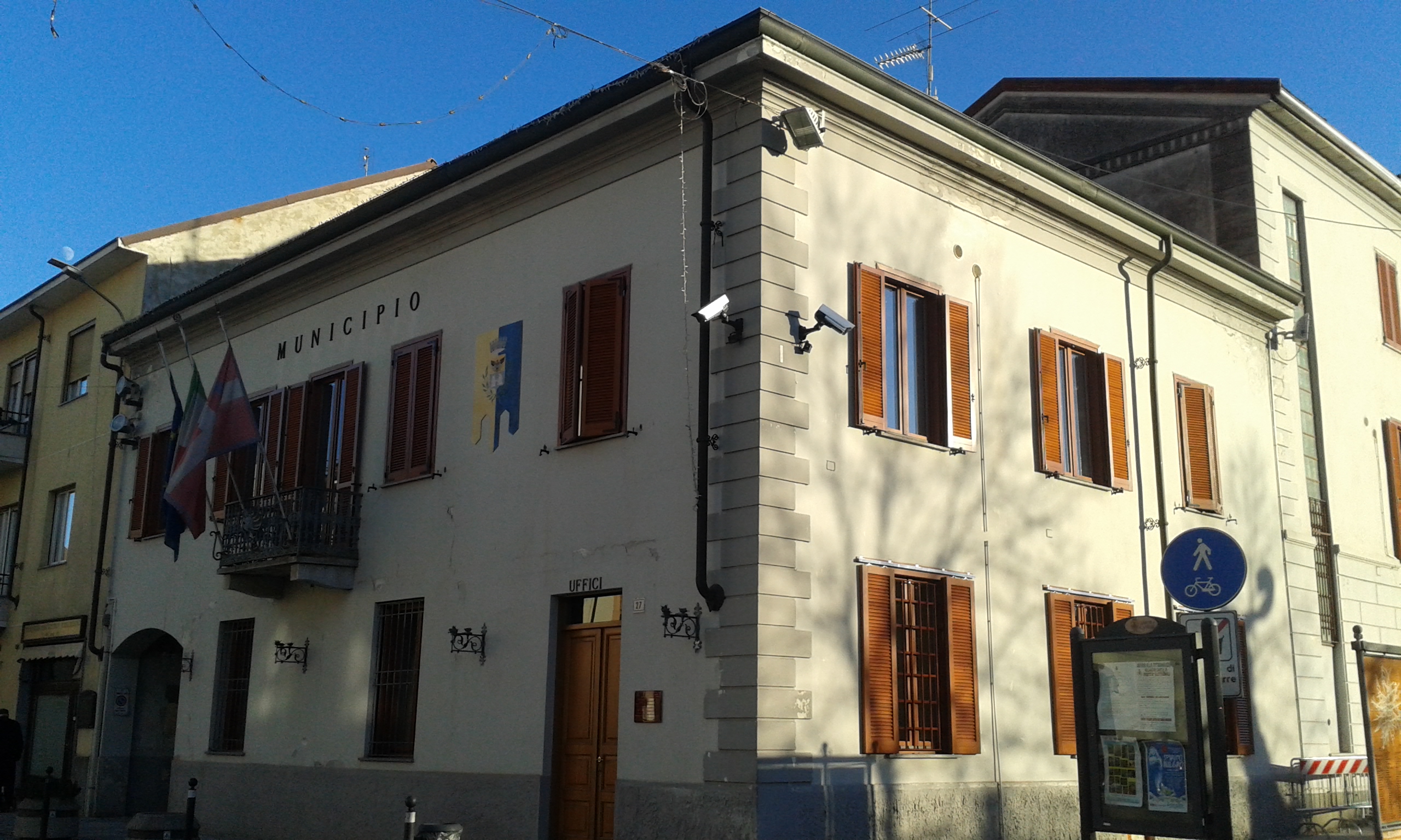 Cameri, conclusi i lavori al Palazzo Municipale, in via Montimperiale e alla ciclabile di via Muggio