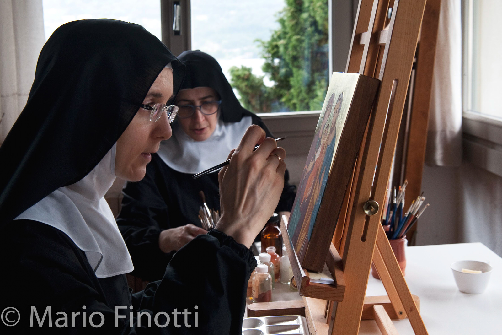 Il tempo e l’eternità, la vita del monastero Mater Ecclesiae di San Giulio per immagini
