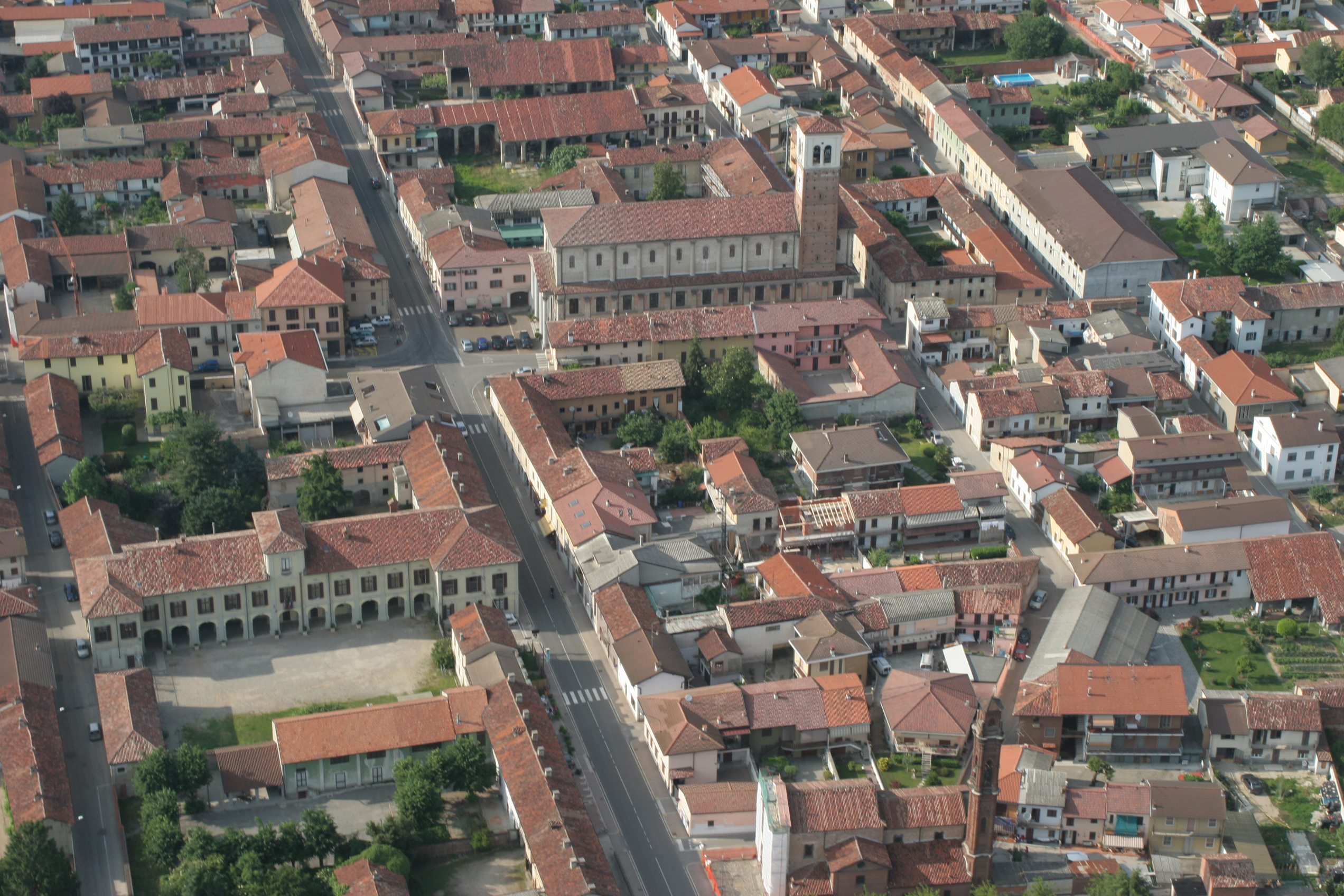 A Borgolavezzaro cala ancora la popolazione