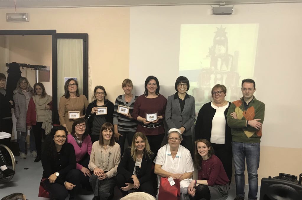 Borgolavezzaro: premiazione per gli addobbi della casa di riposo Corbetta