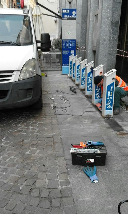Rimosse a Novara le strutture di bike sharing