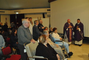 Monsignor Brambilla visita la Fondazione Maugeri