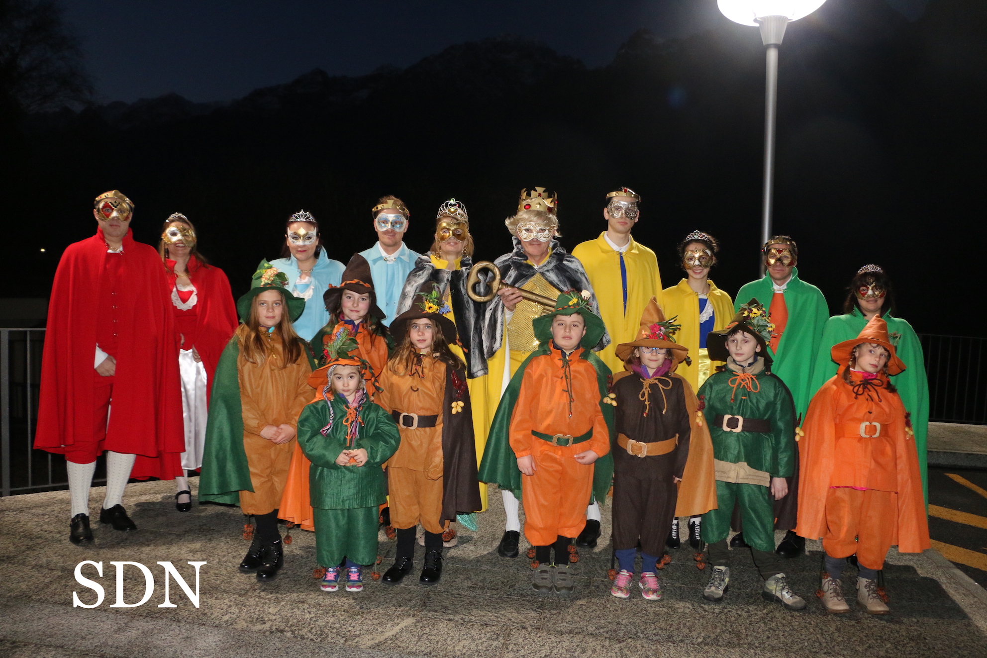 Ornavasso, le foto dell’apertura del Carnevale con Re Stagalo e Regina Sirena