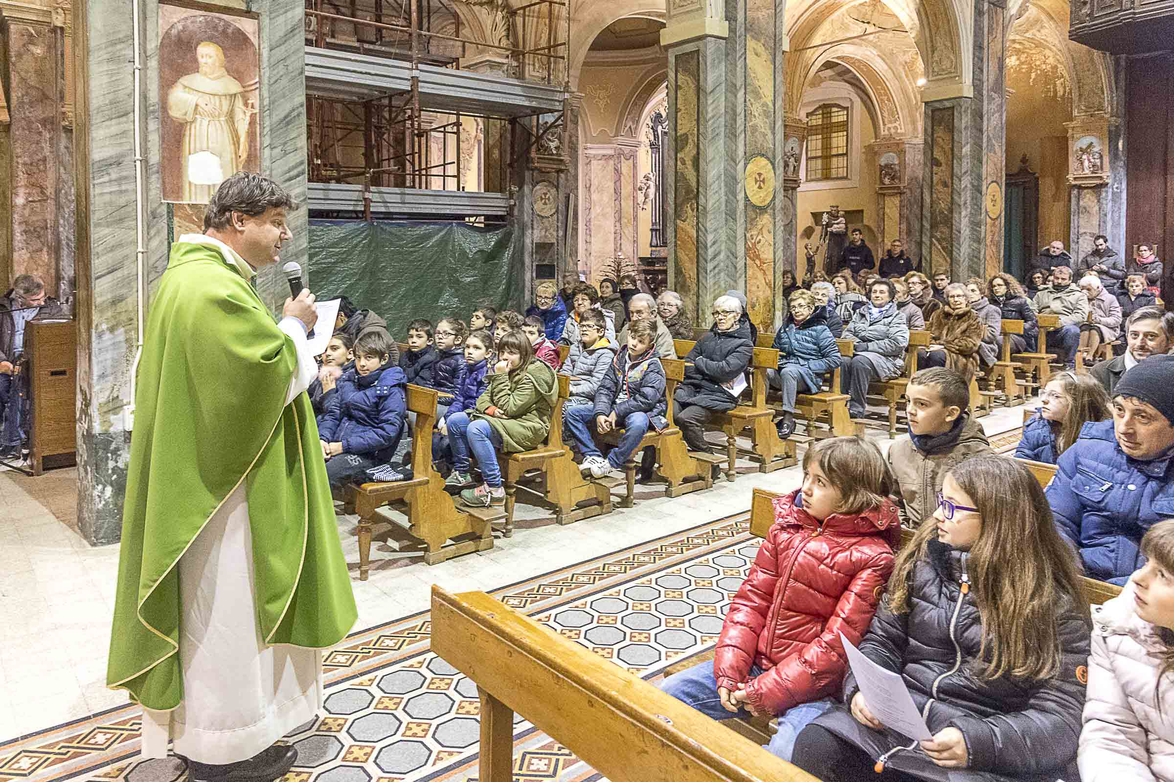 La festa di don Bosco celebrata con Messa e una festa a teatro a Tornaco