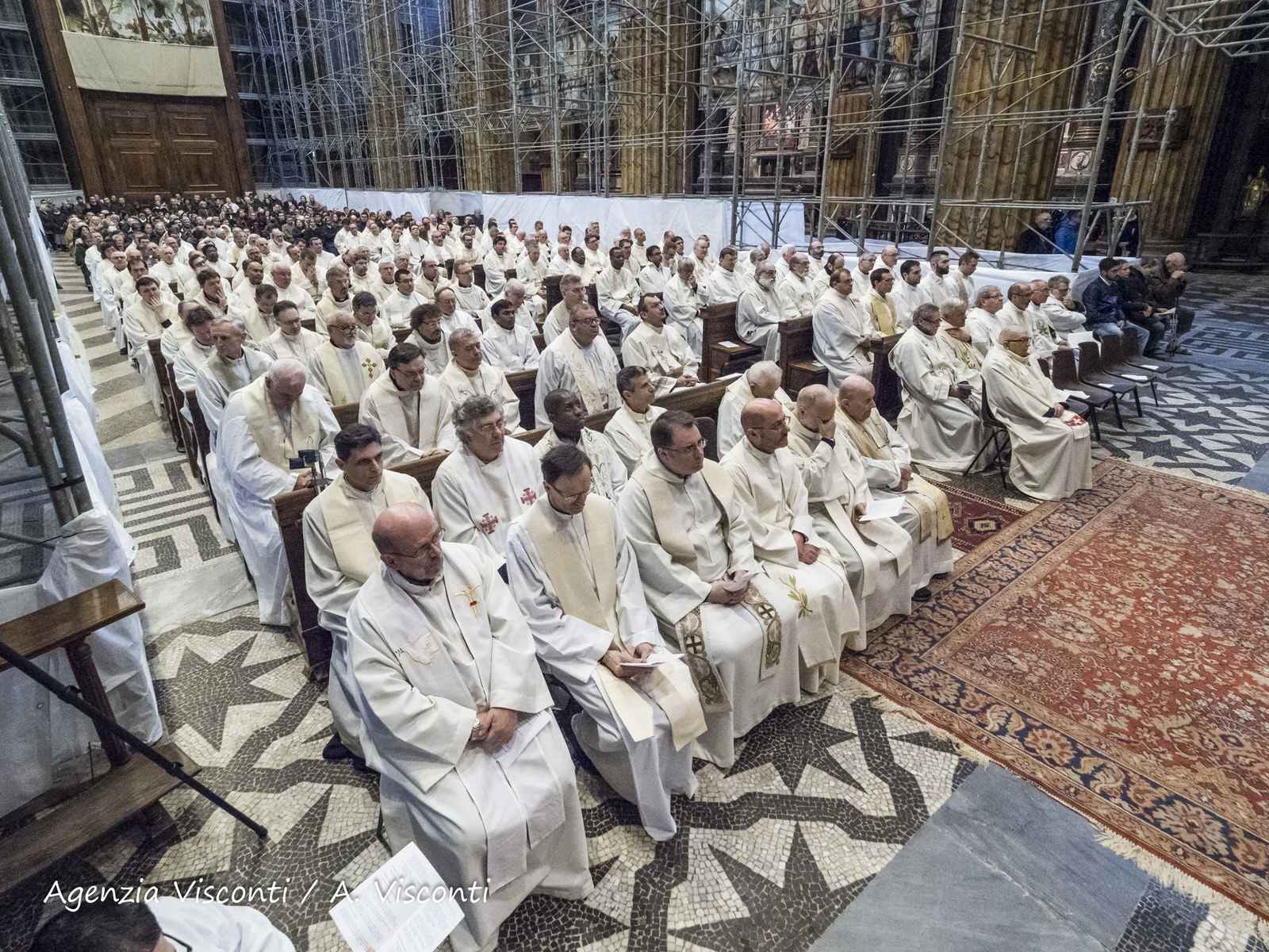 Messa Crismale, Brambilla: «Formazione, unica scelta pastorale per il prossimo anno»