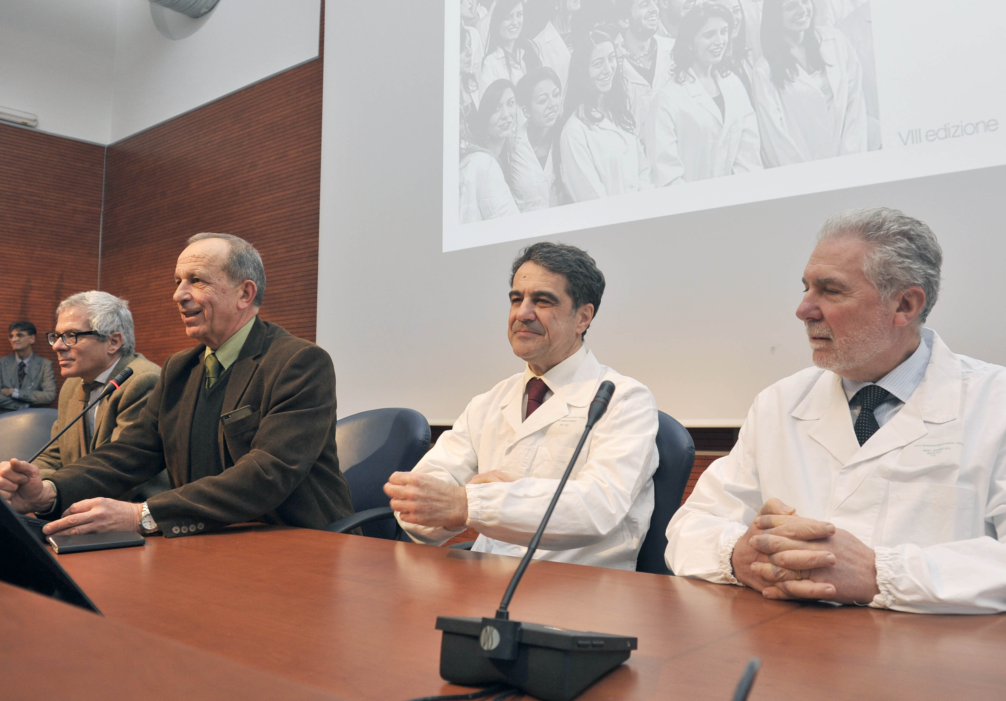 Novara, per 89 studenti il “Camice bianco”
