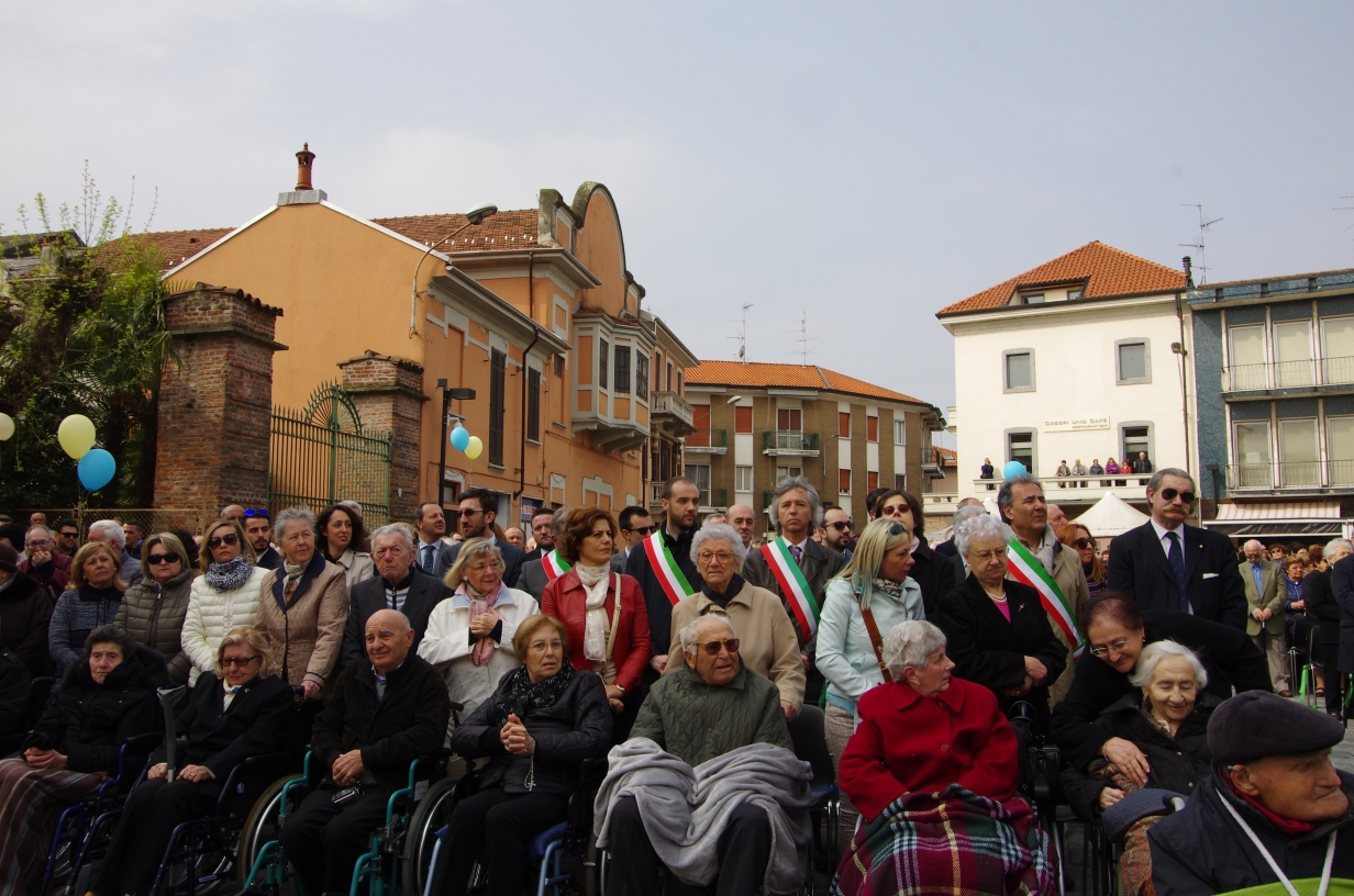 Cerano, domenica in Albis 8 aprile