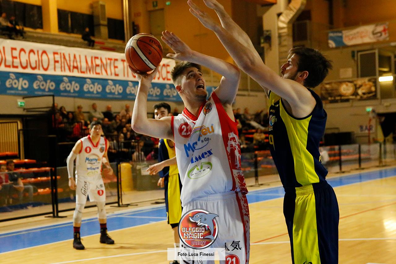 Oleggio Magic Basket, passo falso contro il Cecina