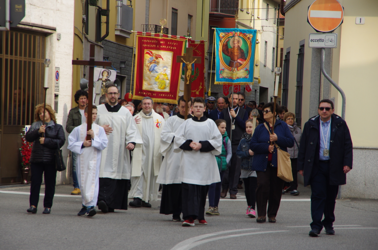 Cerano, domenica in Albis 8 aprile