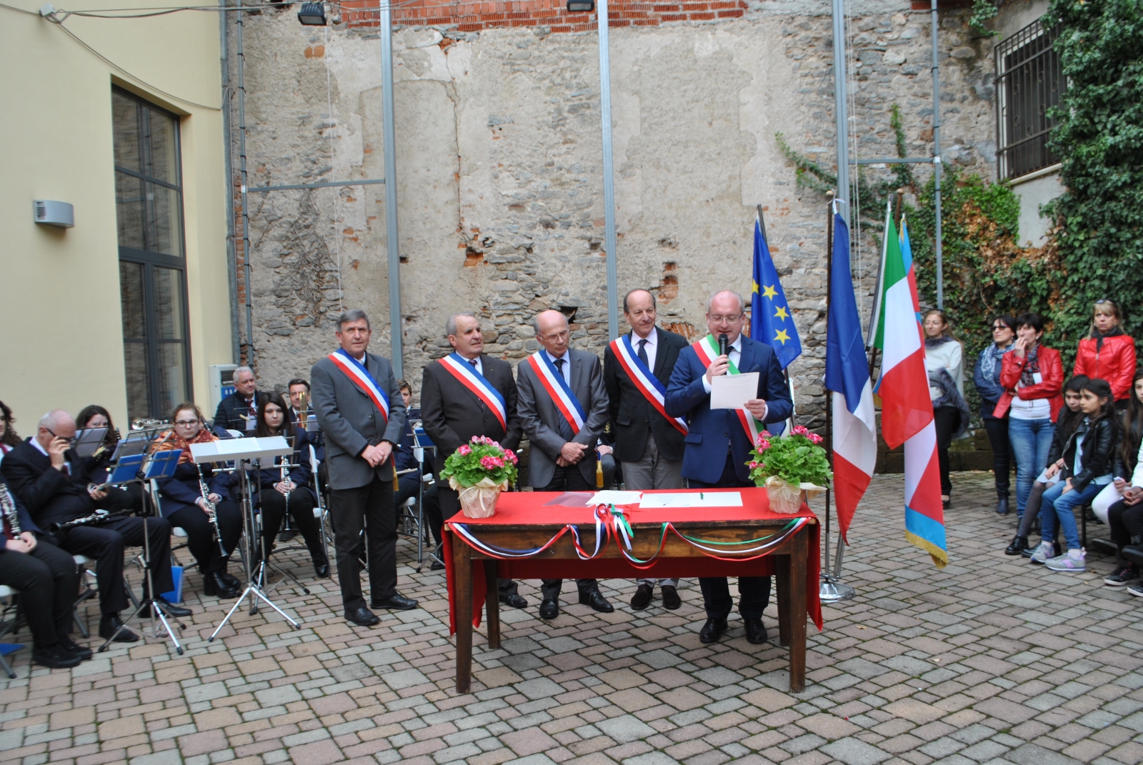 Gemellaggio di Invorio con quattro comuni francesi