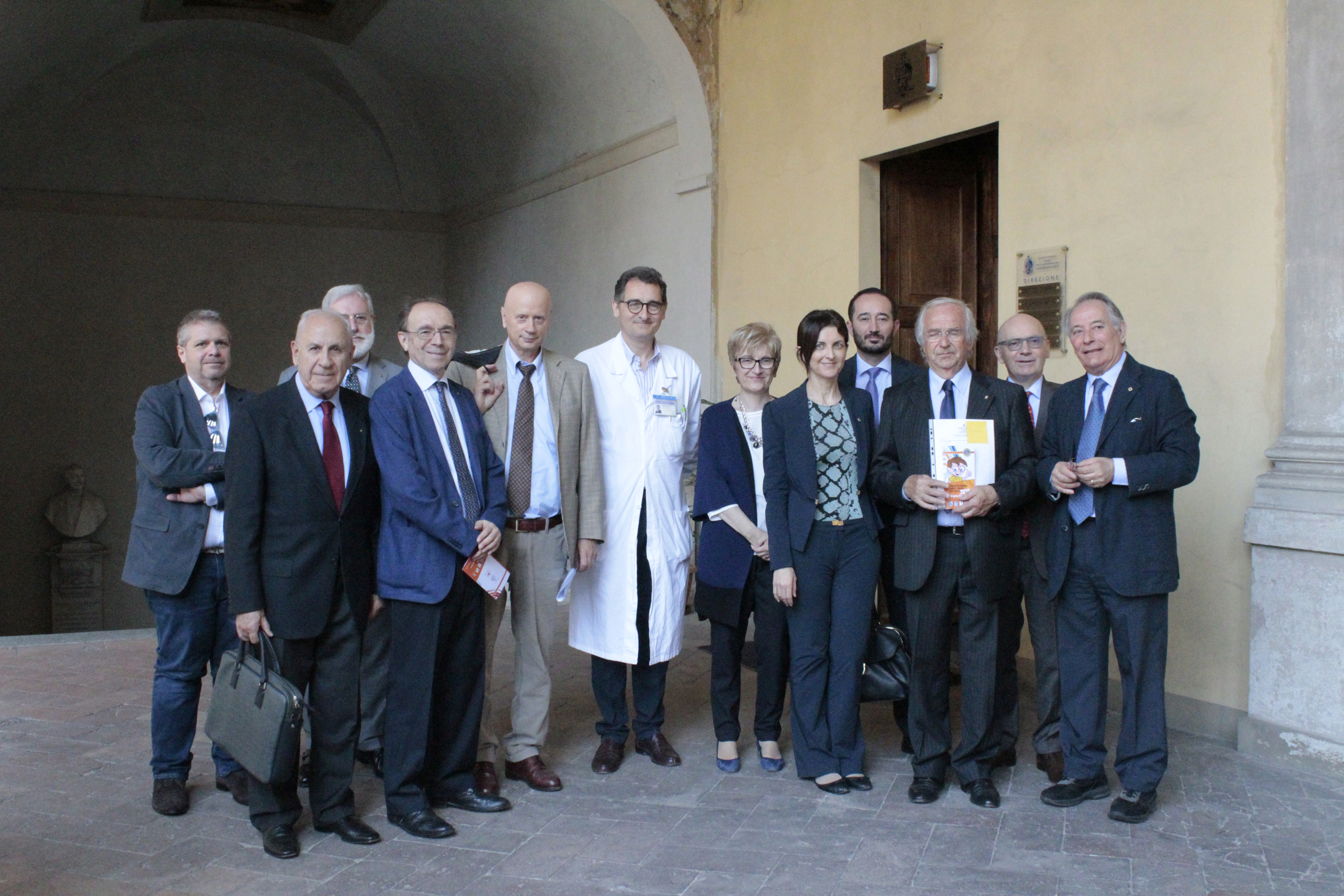 Sabato 28 aprile a Novara “Pierino l’Occhialino” presso il centro mobile oculistico Lions