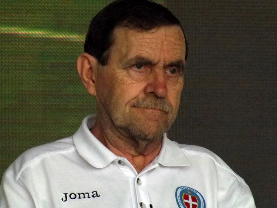 Novara: folla commossa ai funerali dello storico giornalista sportivo Beppe Vaccarone