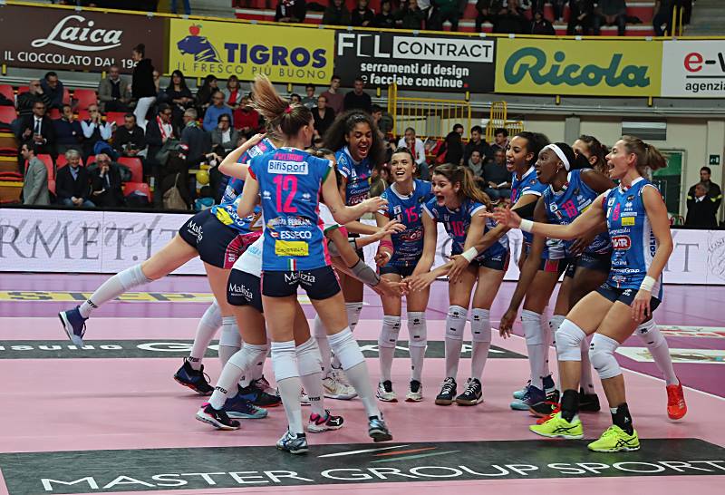 Igor Volley terzo 3 a 0 contro Busto: è finale Scudetto