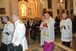 Vescovo a massiola