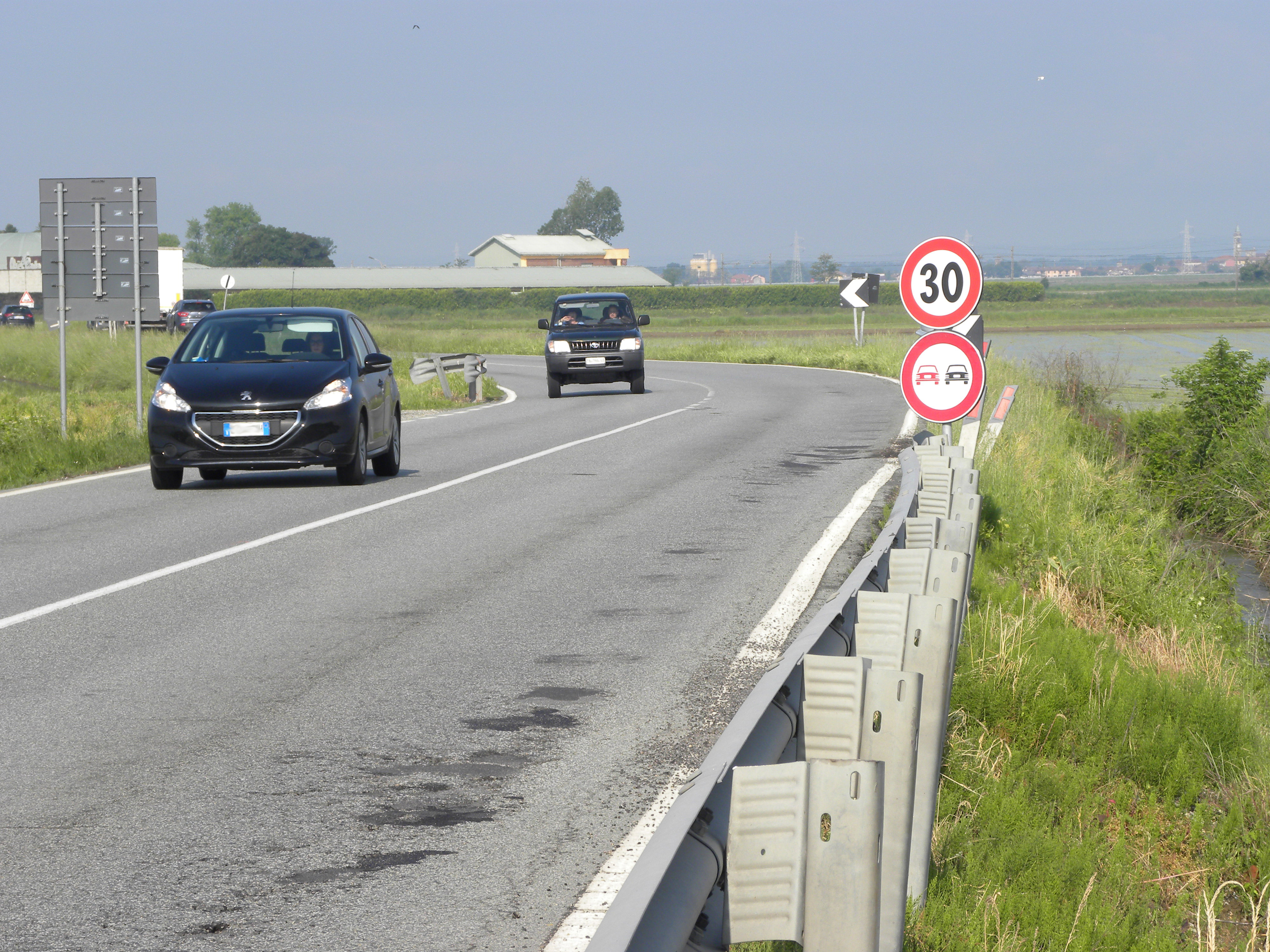 Novarese, troppe buche sulle provinciali arriva limite di velocità da 30 all’ora