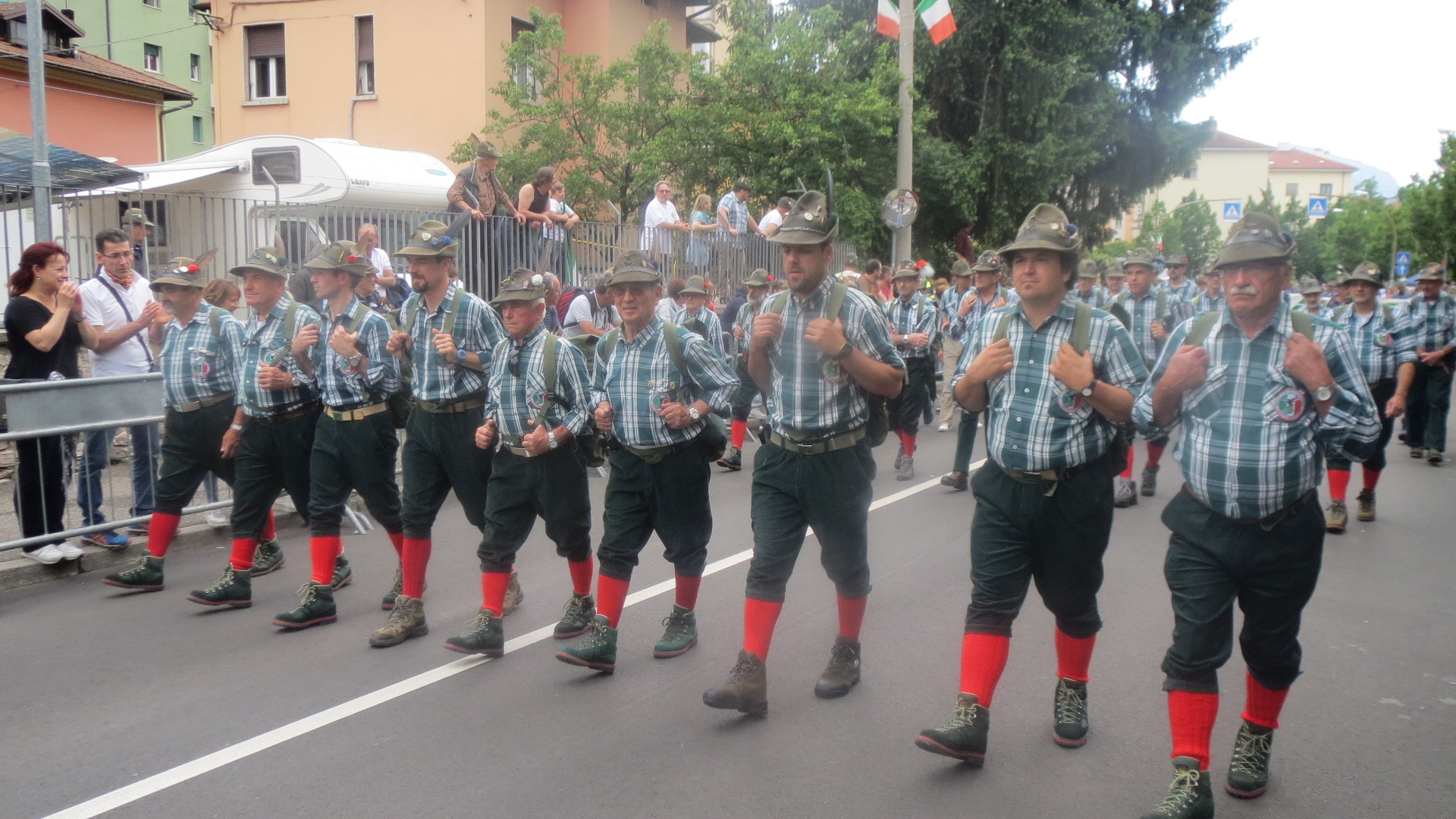 Alpini al raduno di Trento con la sezione Cusio Omegna