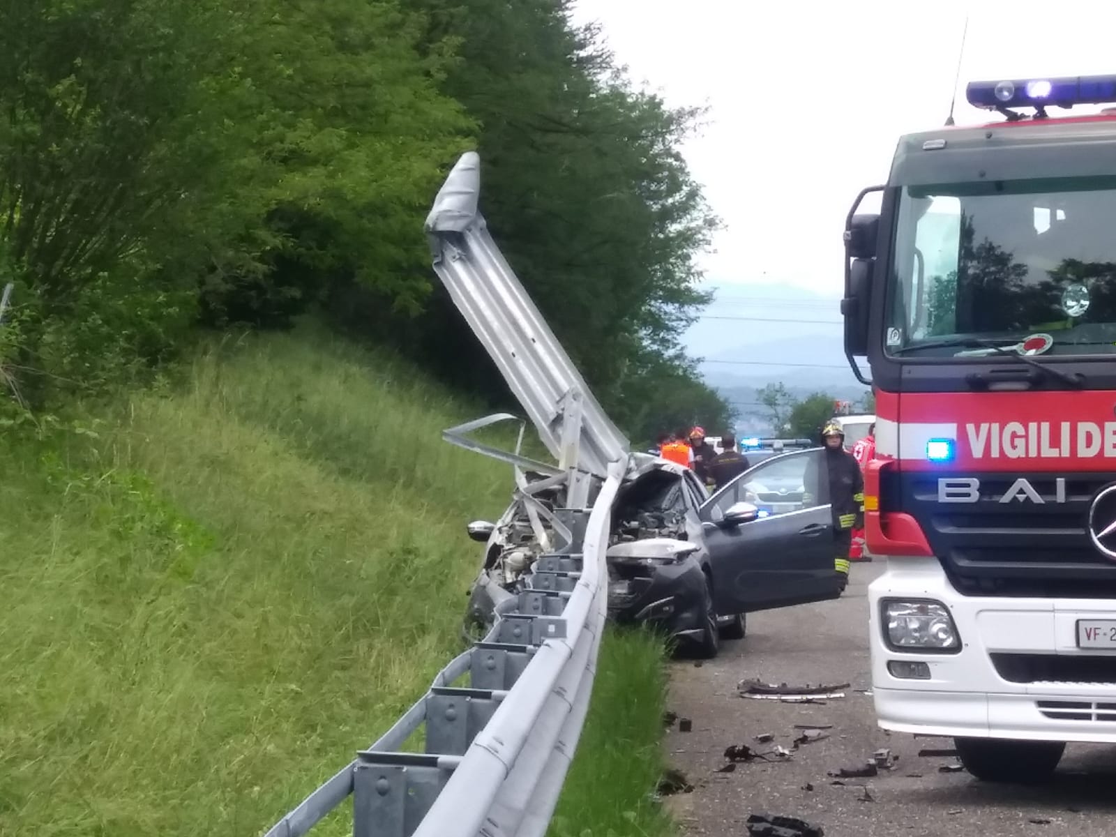 Incidente stradale lungo l’autostrada dei laghi: ferita una donna