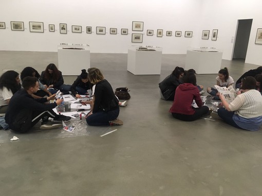 A Borgosesia l’arte contemporanea entra nella scuola professionale