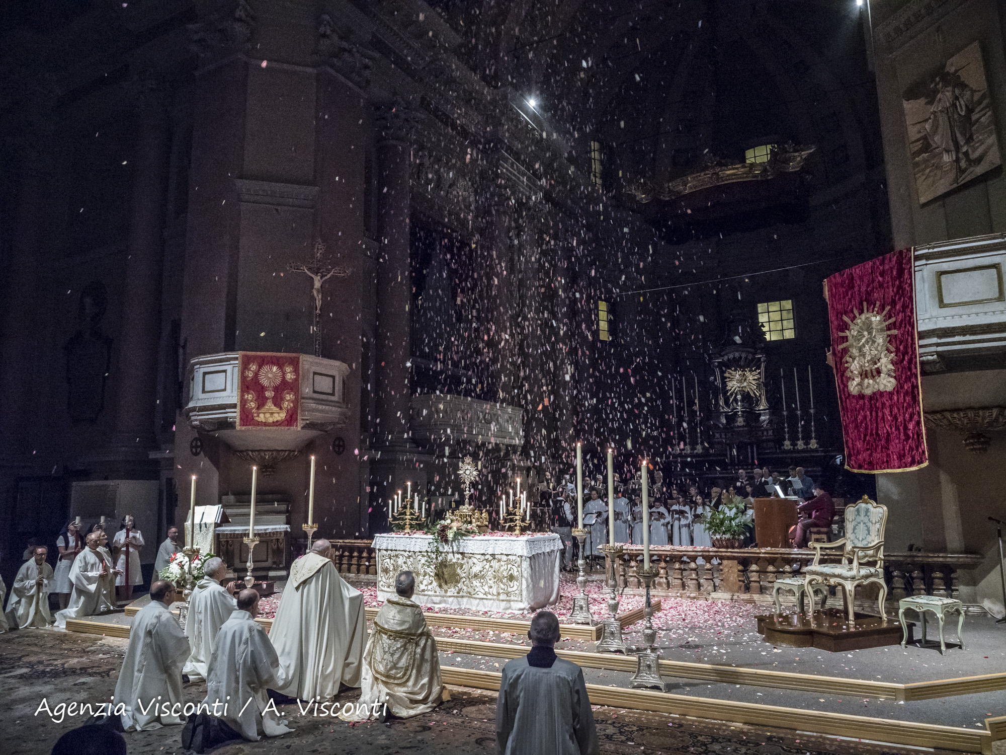 A Novara celebrato il Corpus Domini cittadino: la gallery