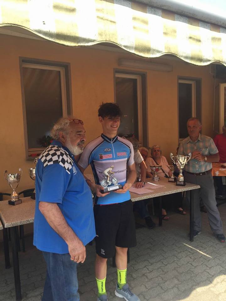 Ciclismo  Il bresciano Balestra ha vinto la Novara – Orta Manuel Oioli campione provinciale