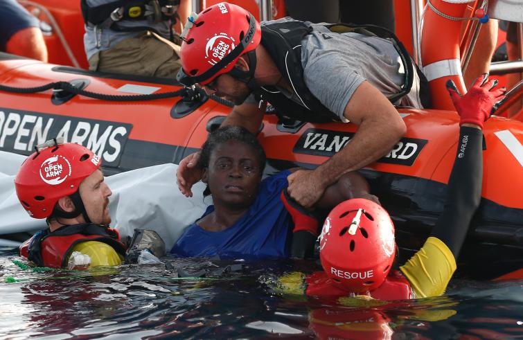 Migranti, dalla paura all’accoglienza: nota della presidenza Cei