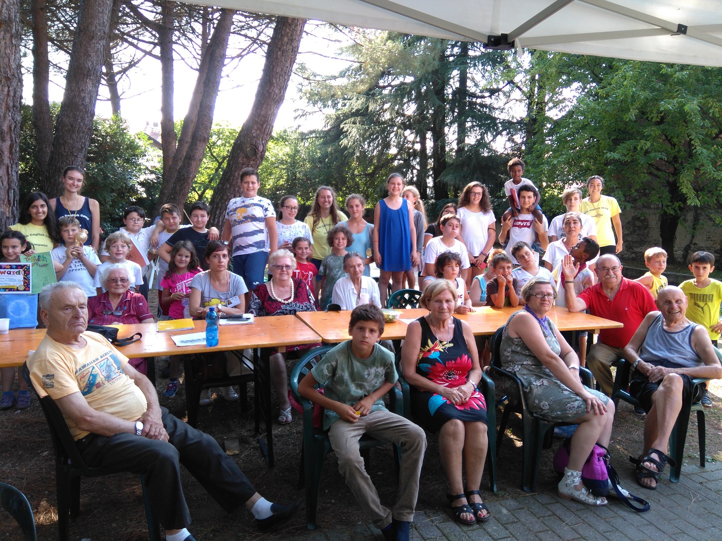 Borgomanero  Walt Disney con The English Camp