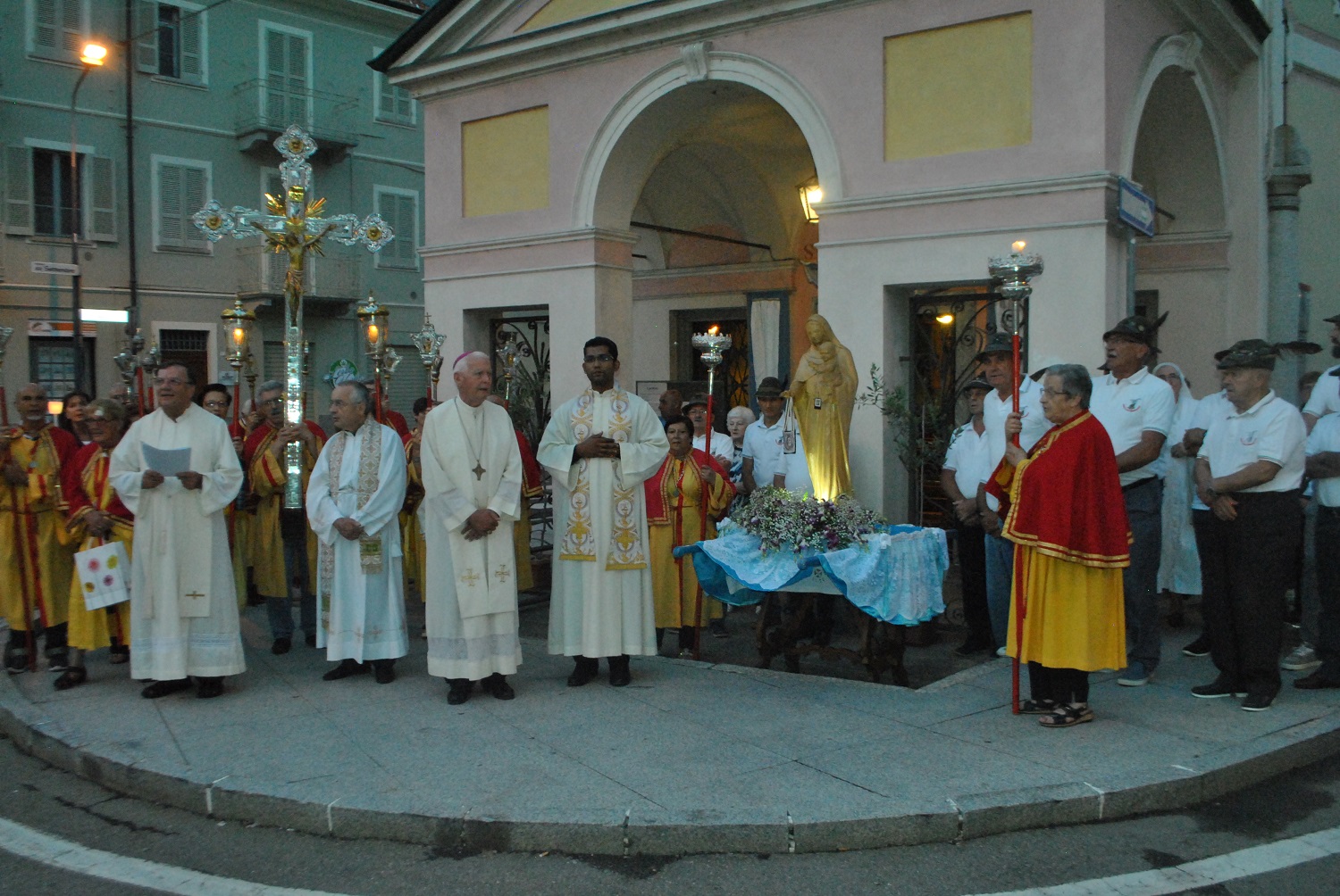 Borgomanero – A San Gottardo, Dom Guerrino Brusati, vescovo in Brasile.