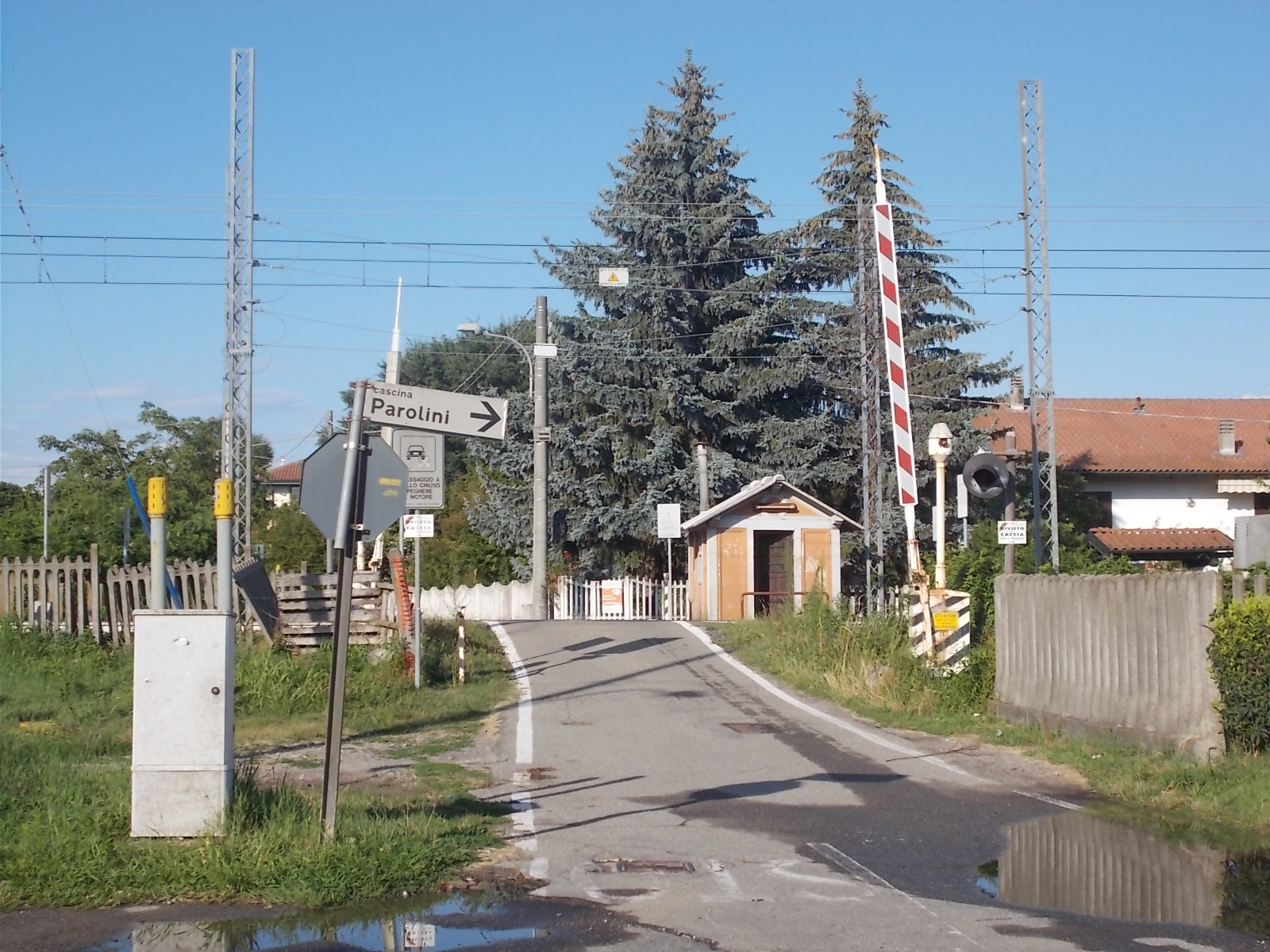 Rivano di Borgomanero: incubo treni, passaggi a livello e auto a tutta velocità