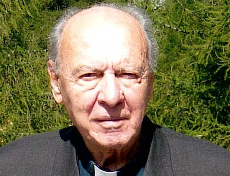 L’ultimo saluto a don Domenico Pollastro, decano dei sacerdoti novaresi