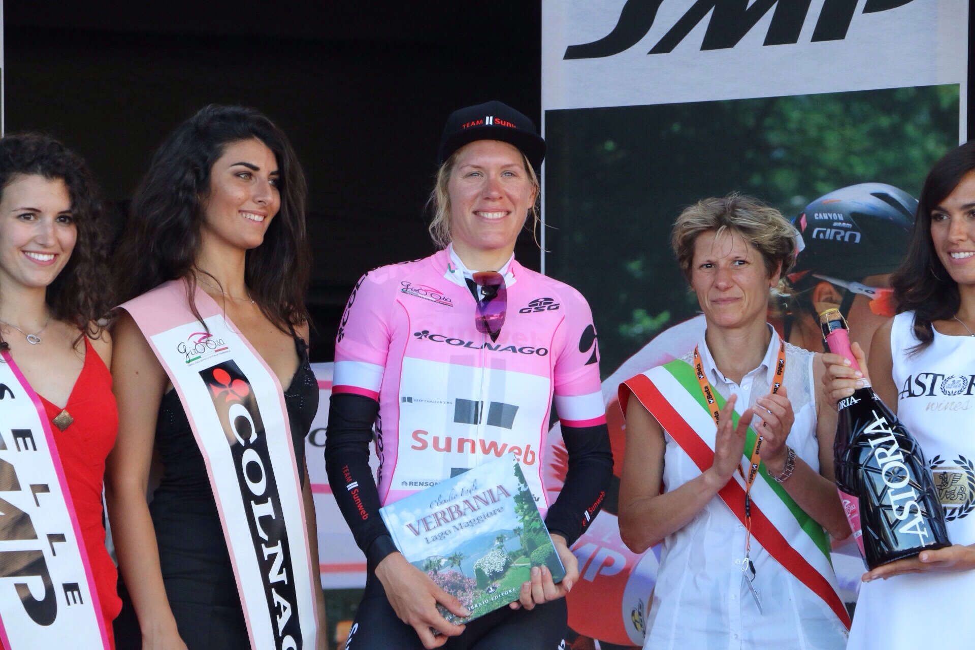 Giro Rosa, la tappa di Verbania alla Van Dijk leader del Team Sunweb