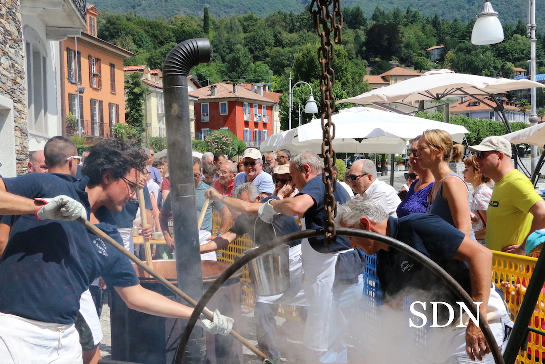 Domani a Mergozzo il risotto benedetto di Santa Marta