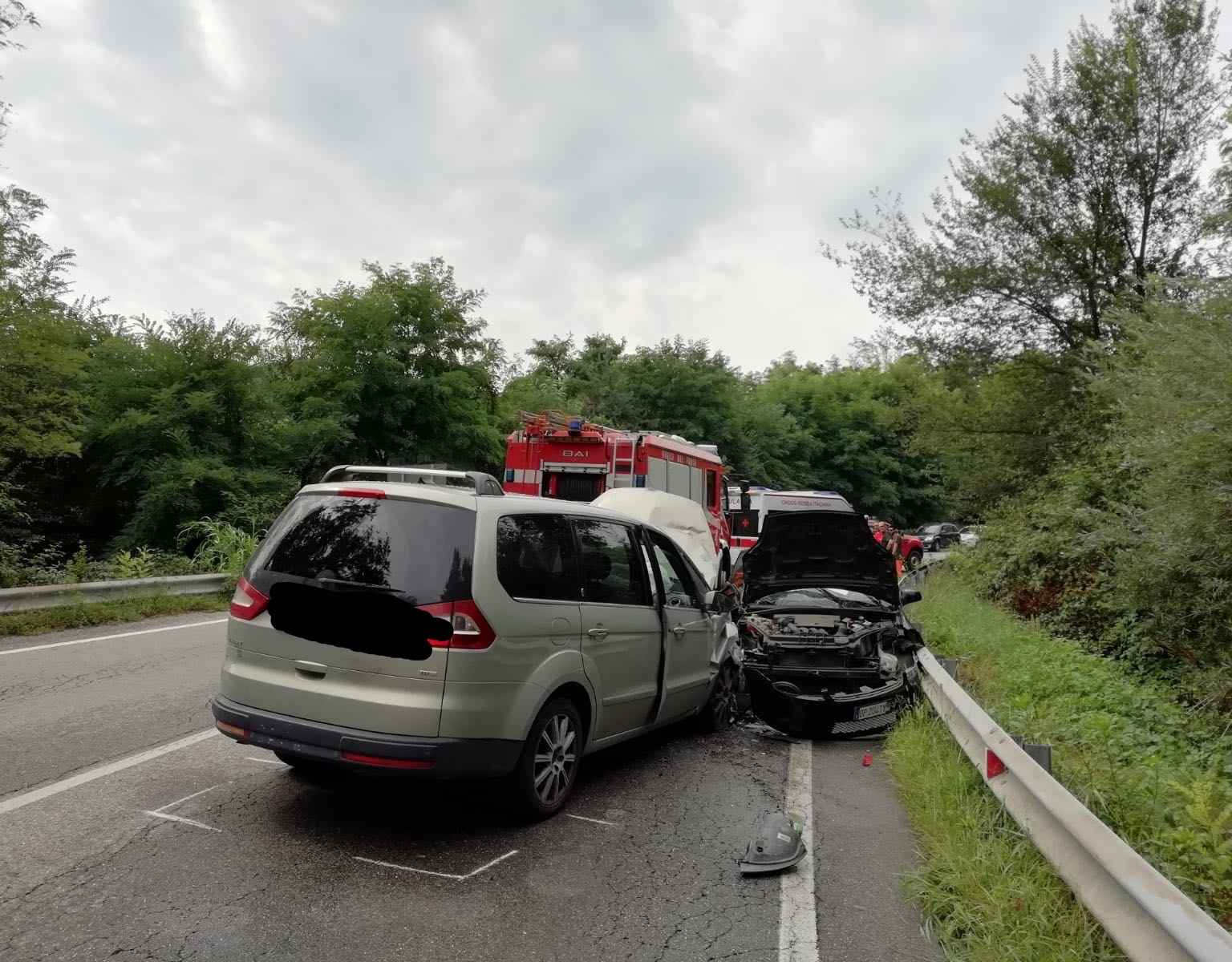 Incidente tra due auto a Borgo Ticino