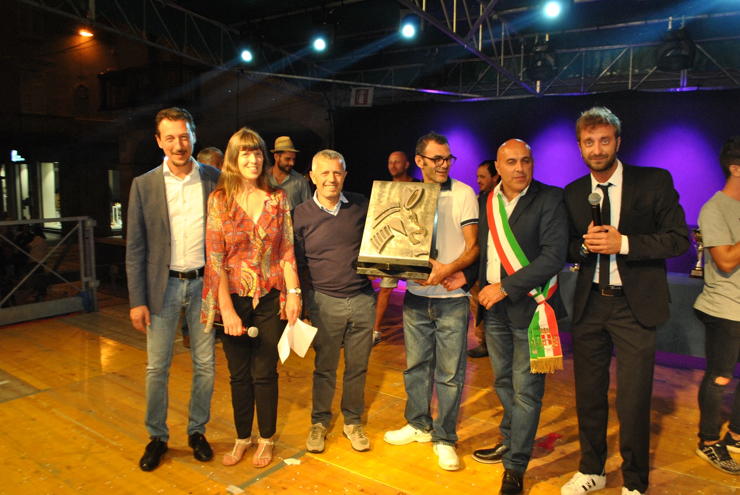 Borgomanero – Festa dell’uva  Vincitore “L’orchestra del sindaco” Nella versione di Mariano Manca