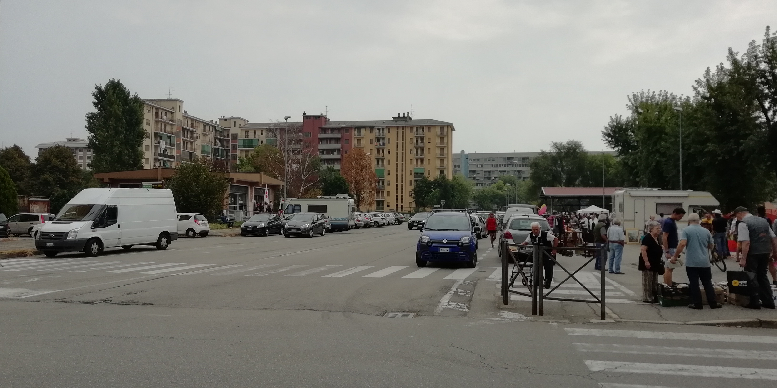 Centro Polifunzionale di piazza Donatello, sabato passeggiata di quartiere e safari urbano