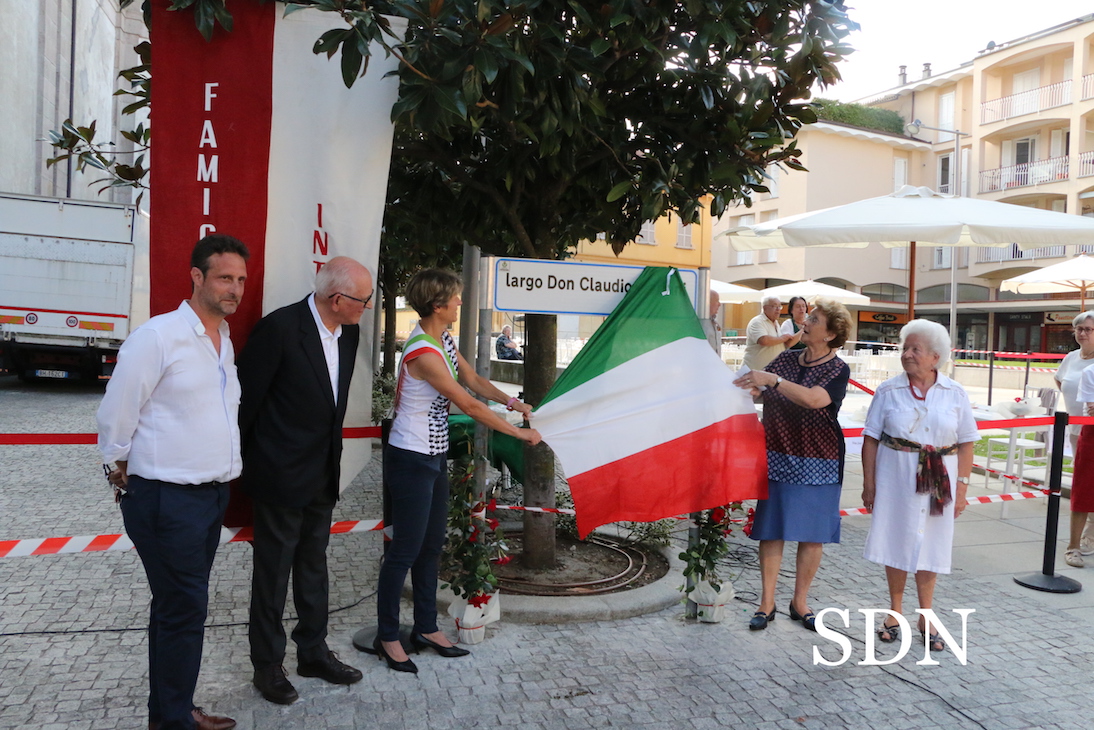 A Intra intitolata una piazza a don Claudio Mariani (foto gallery)