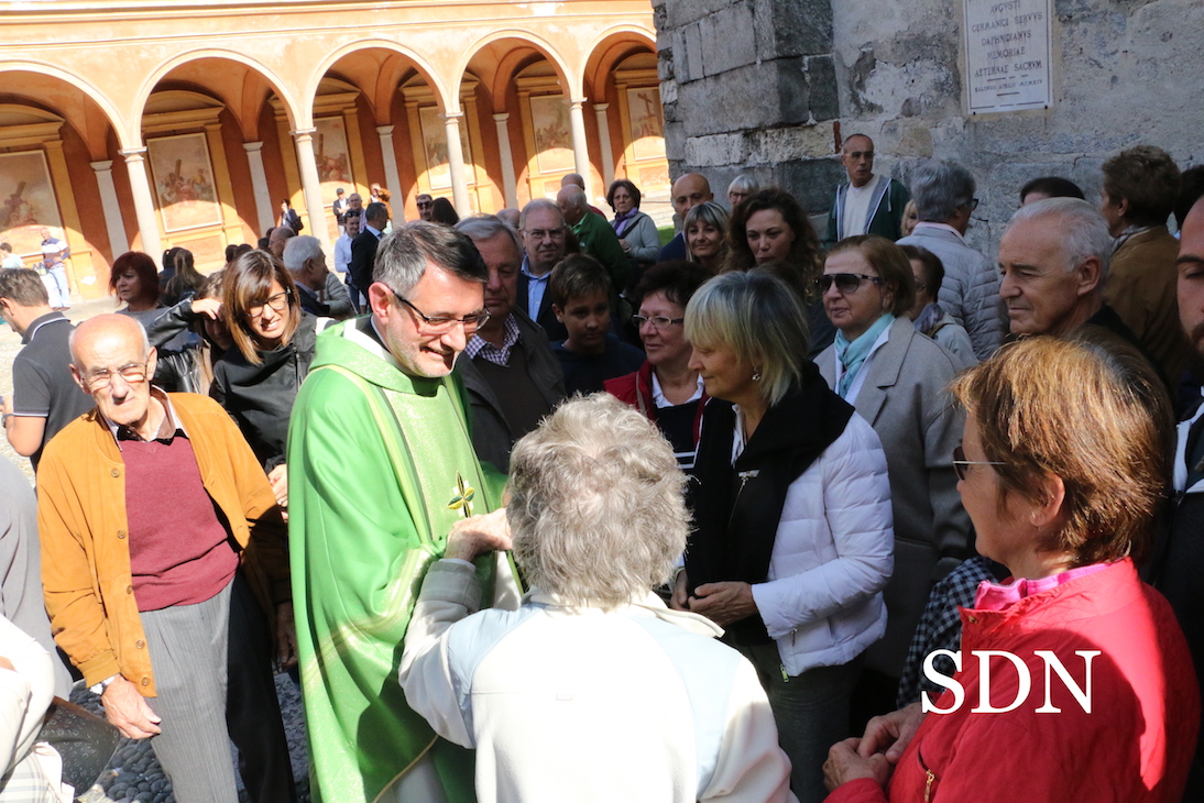 Il saluto di Baveno a padre Armando Verdina (foto gallery)