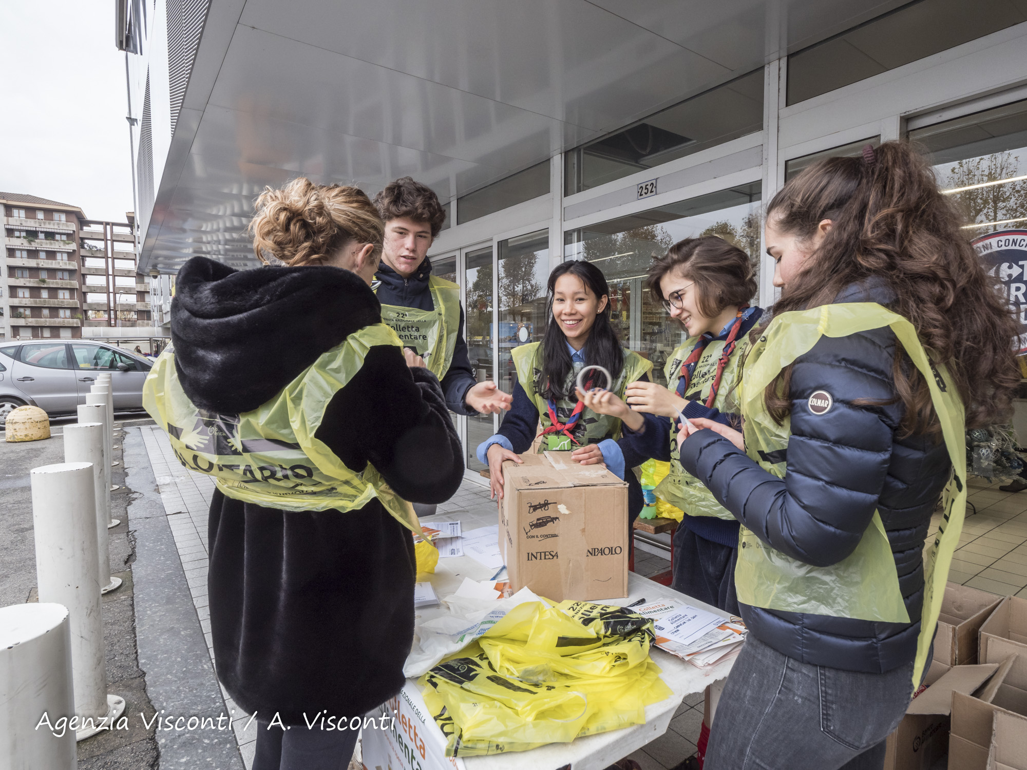 La 22ª Colletta Alimentare a Novara (foto gallery)