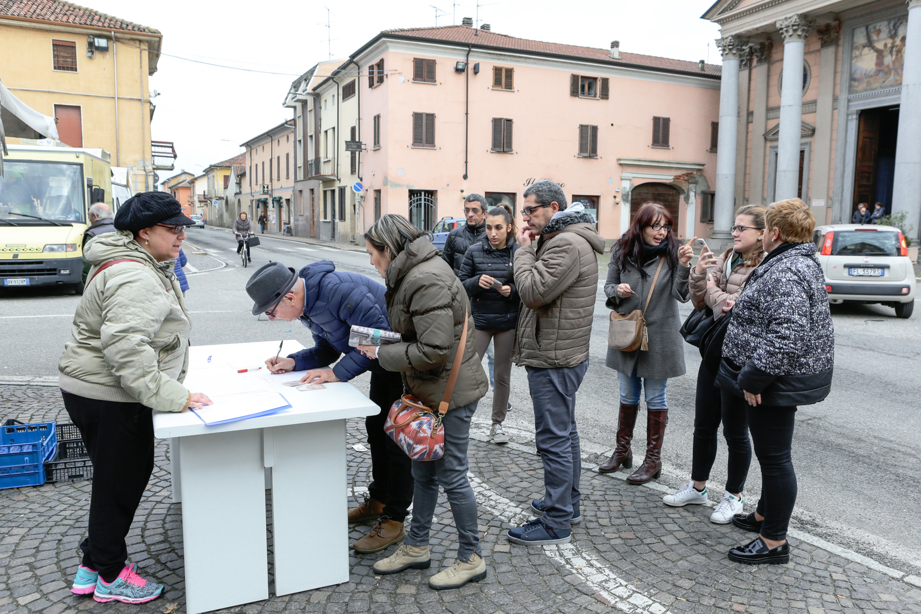Treni Mortara-Novara, i pendolari esasperati