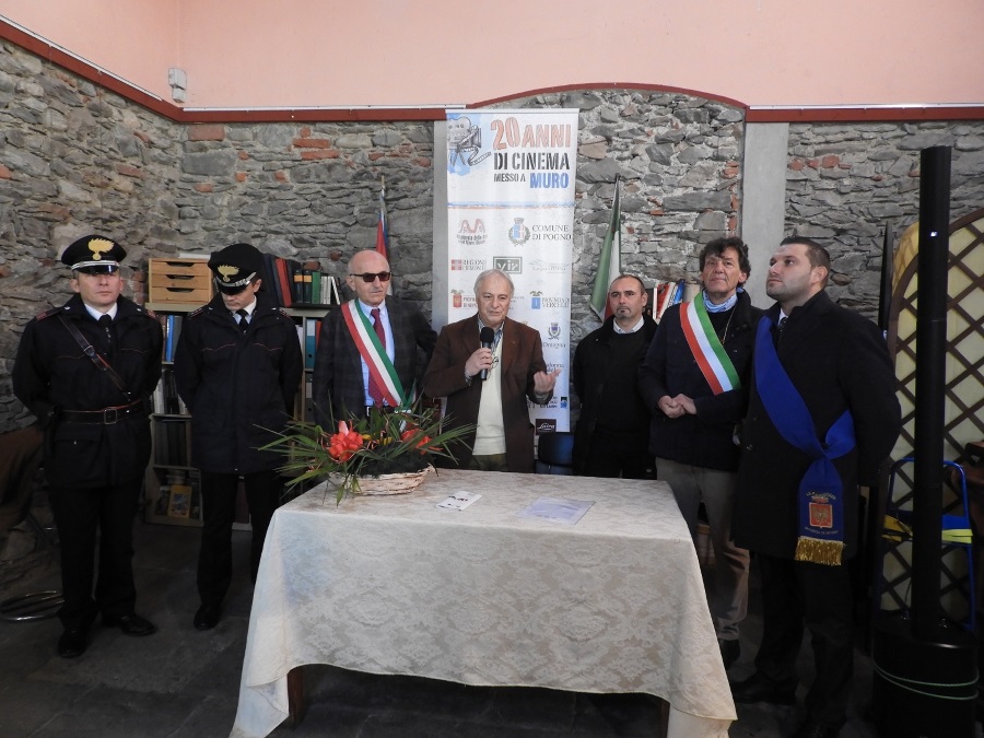 Muri dipinti di Legro con opere di artisti omegnesi