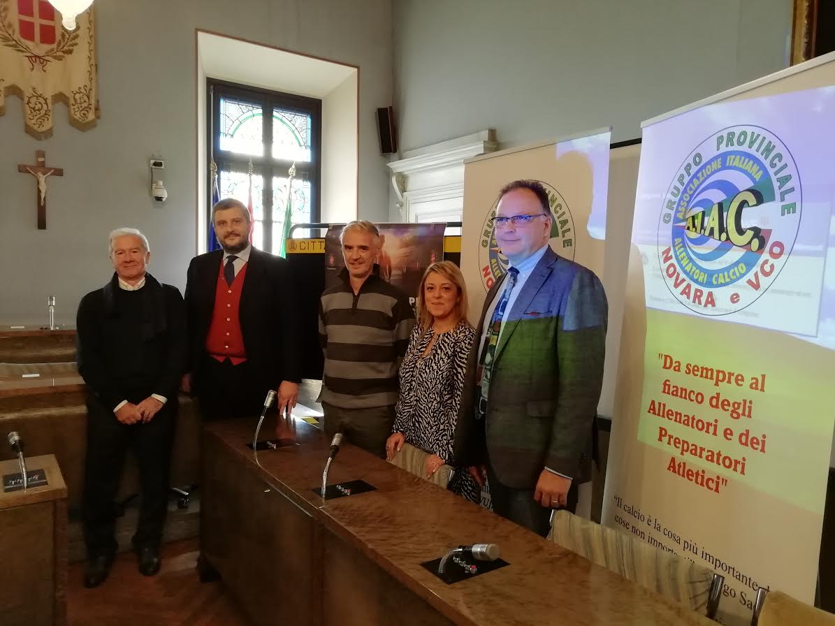 Mostra “Alziamo la coppa” al Castello per i 120 anni della Figc
