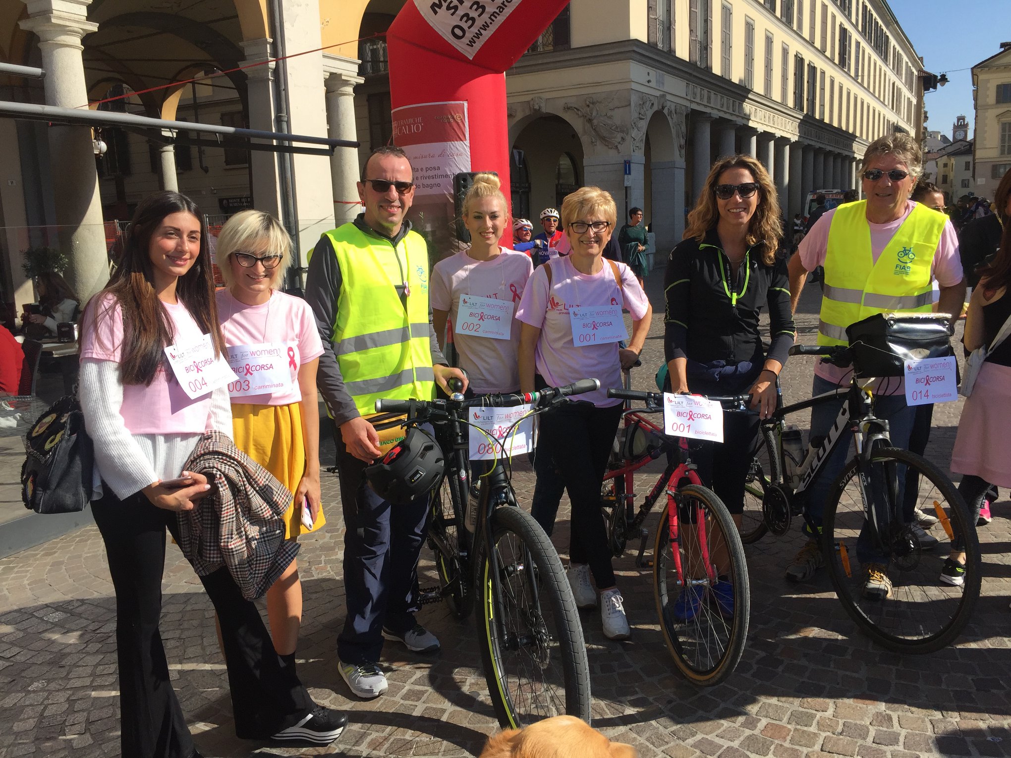 Campagna Nastro Rosa della Lilt: oltre 200 visite senologiche in piazza