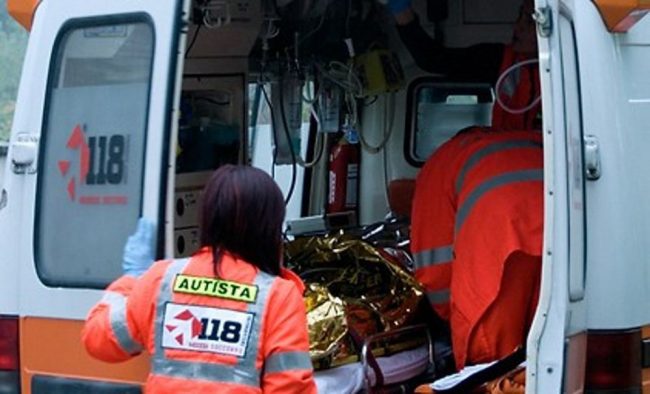 Donna si sente male in piazza Cavour: soccorsa, si trova in ospedale in rianimazione